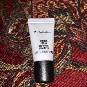 MAC hydrant cream